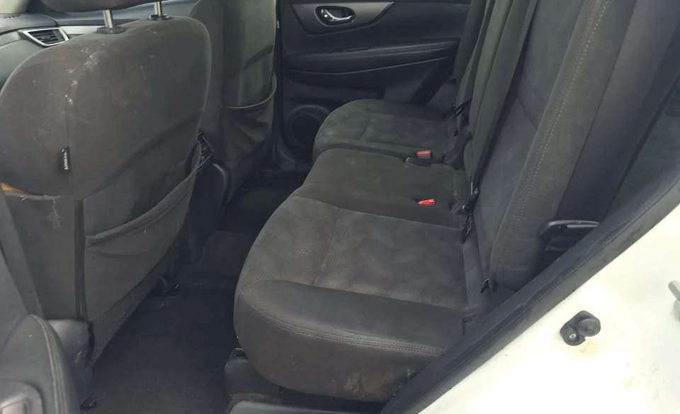 2016 Nissan Rogue - Image 7 of 8