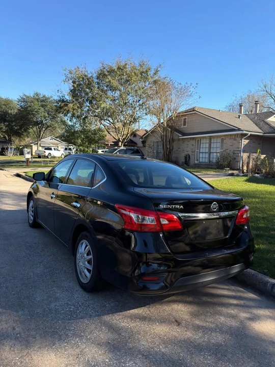 2016 Nissan Sentra 8th Gen - Image 4 of 9