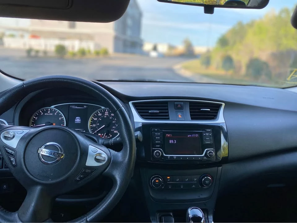 2016 Nissan Sentra 7th Gen - Image 9 of 13