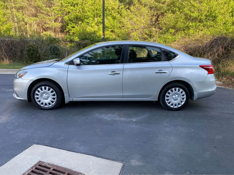 2016 Nissan Sentra 7th Gen - Image 4 of 13