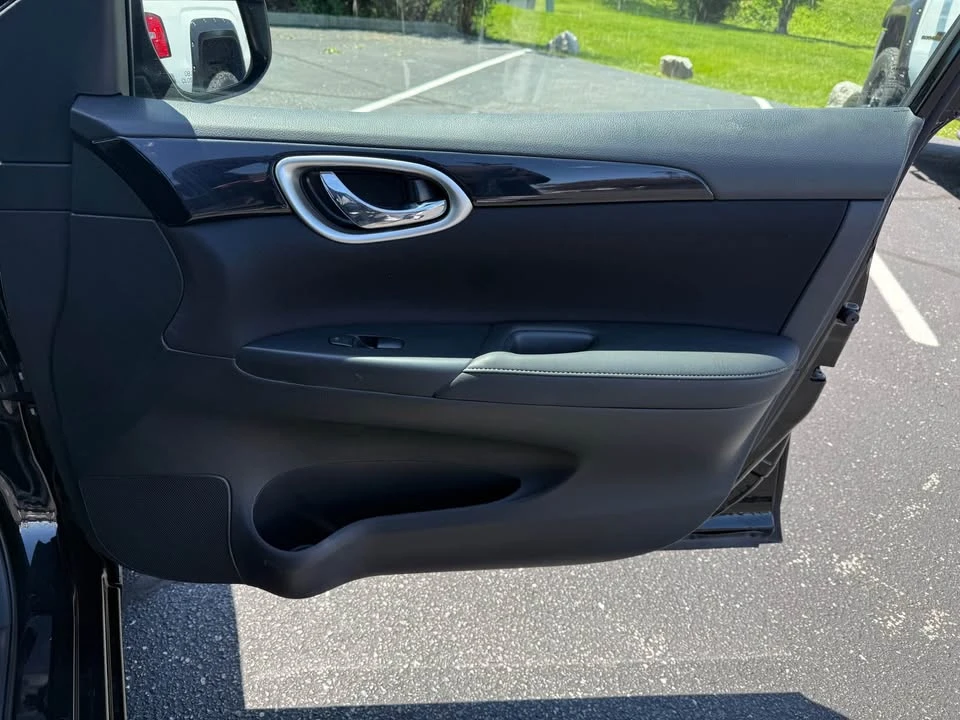 2016 Nissan Sentra 7th Gen - Image 6 of 17