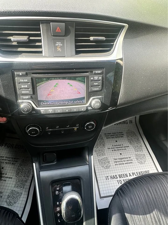 2016 Nissan Sentra 7th Gen - Image 15 of 18