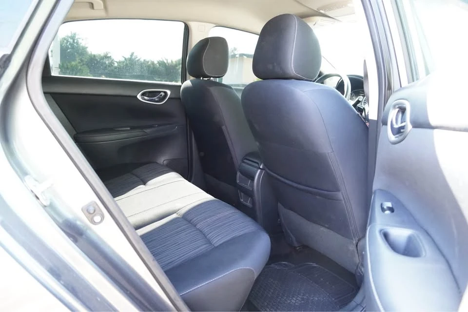 2016 Nissan Sentra 7th Gen - Image 11 of 16