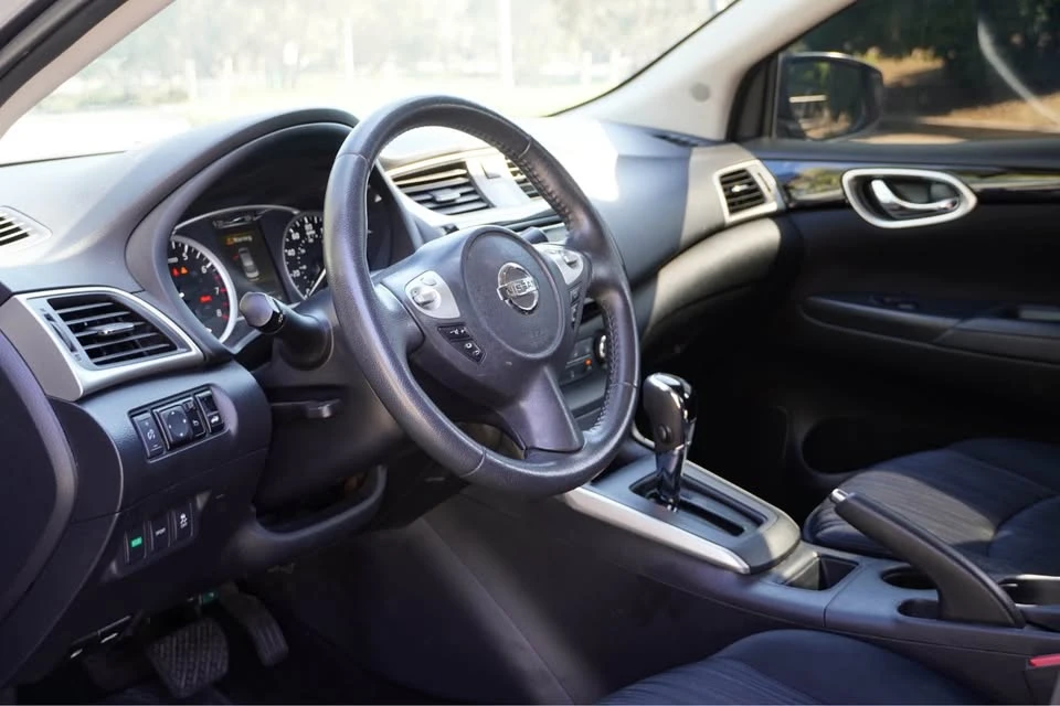 2016 Nissan Sentra 7th Gen - Image 14 of 16