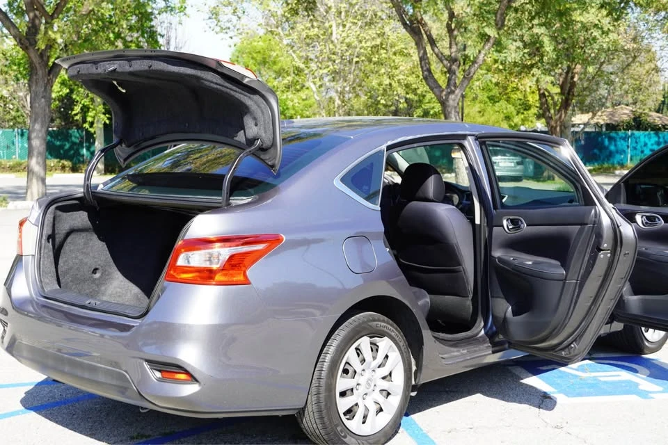 2016 Nissan Sentra 7th Gen - Image 8 of 16