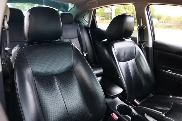 2016 Nissan Sentra 7th Gen - Image 16 of 18