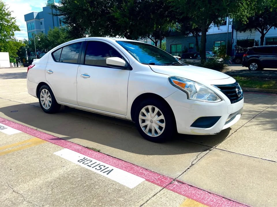 2016 Nissan Versa - Image 6 of 14