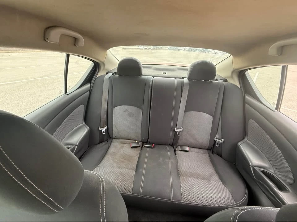 2016 Nissan Versa - Image 9 of 14