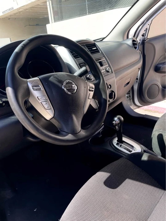2016 Nissan Versa - Image 13 of 14