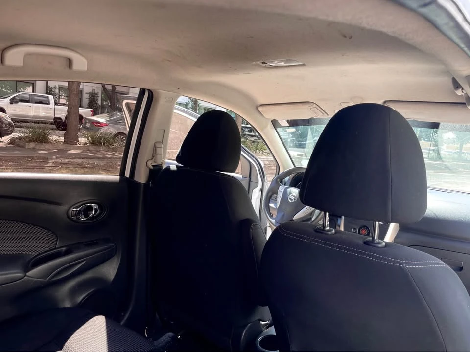2016 Nissan Versa - Image 10 of 14