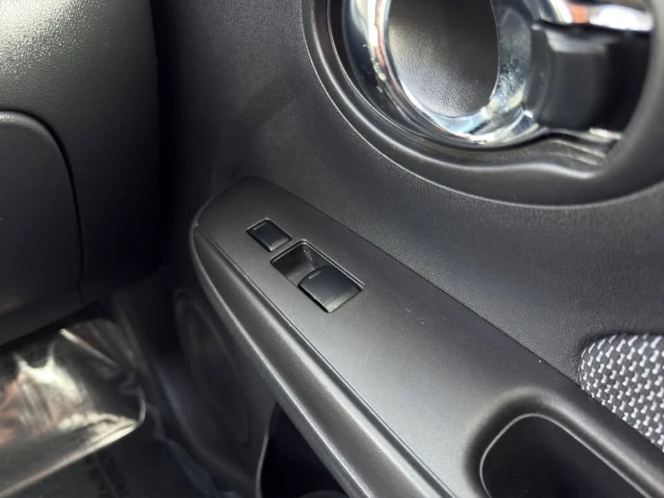 2016 Nissan Versa - Image 14 of 19