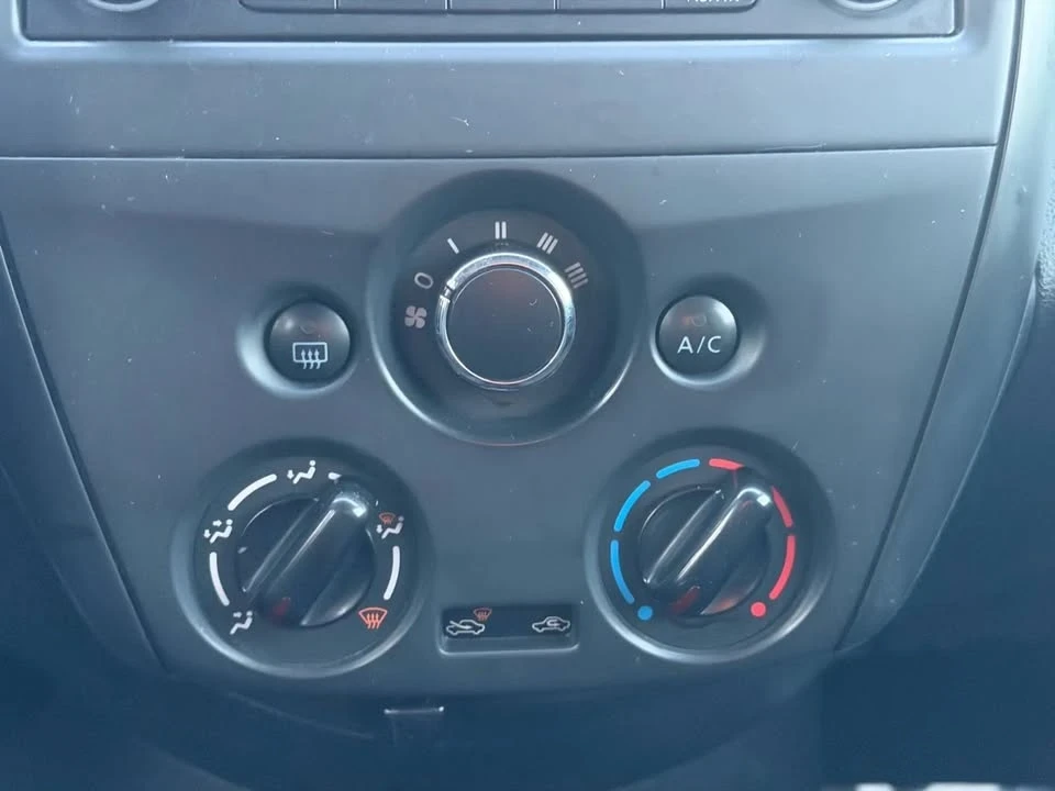 2016 Nissan Versa - Image 18 of 20