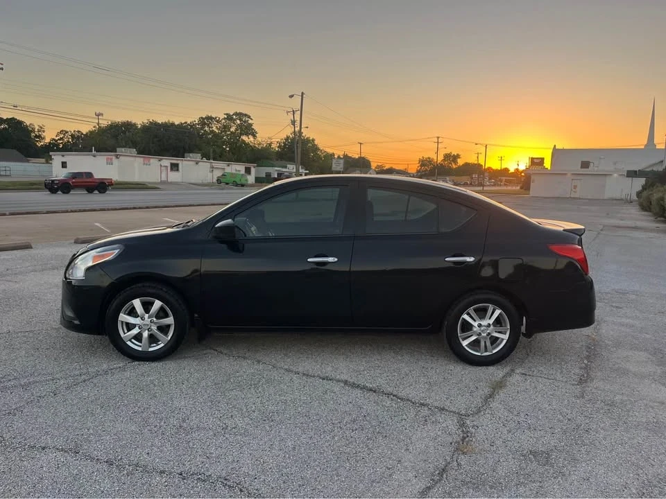 2016 Nissan Versa - Image 7 of 16