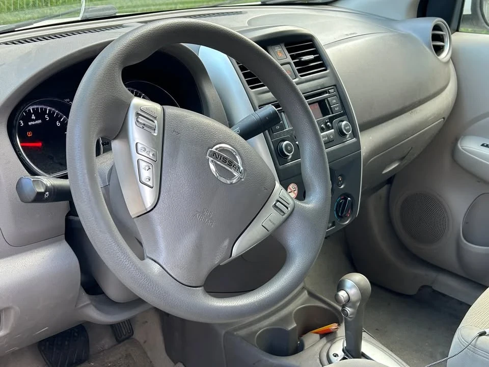 2016 Nissan Versa - Image 6 of 7