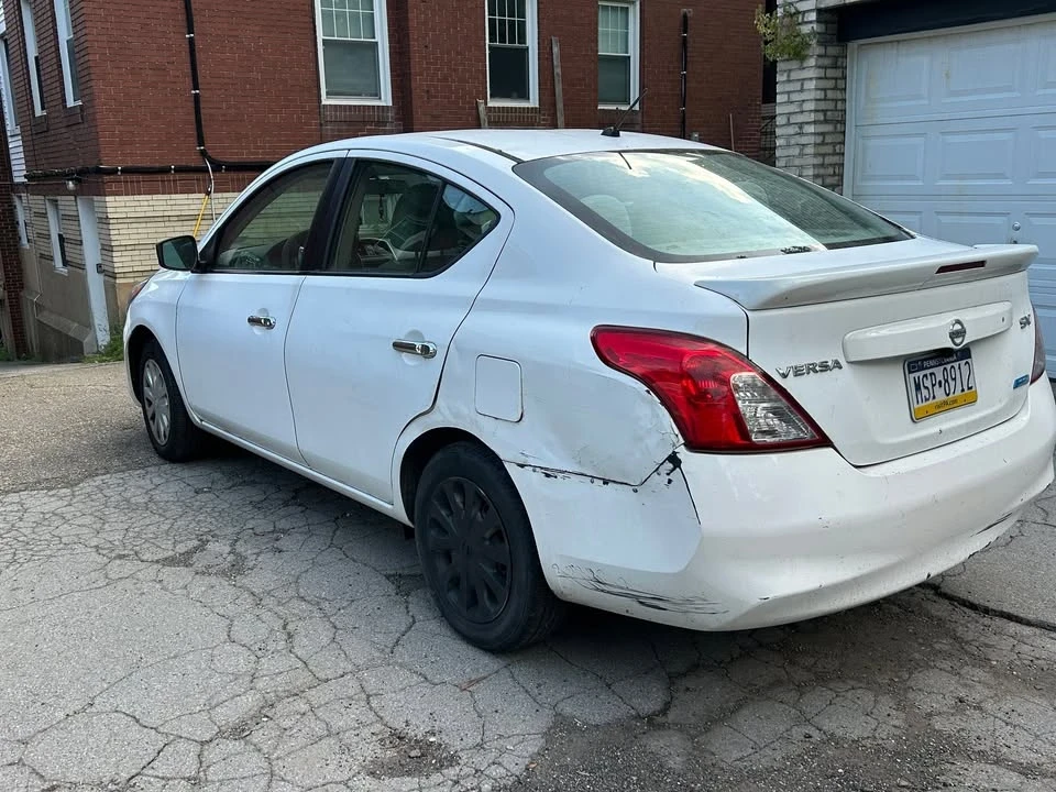 2016 Nissan Versa - Image 4 of 7
