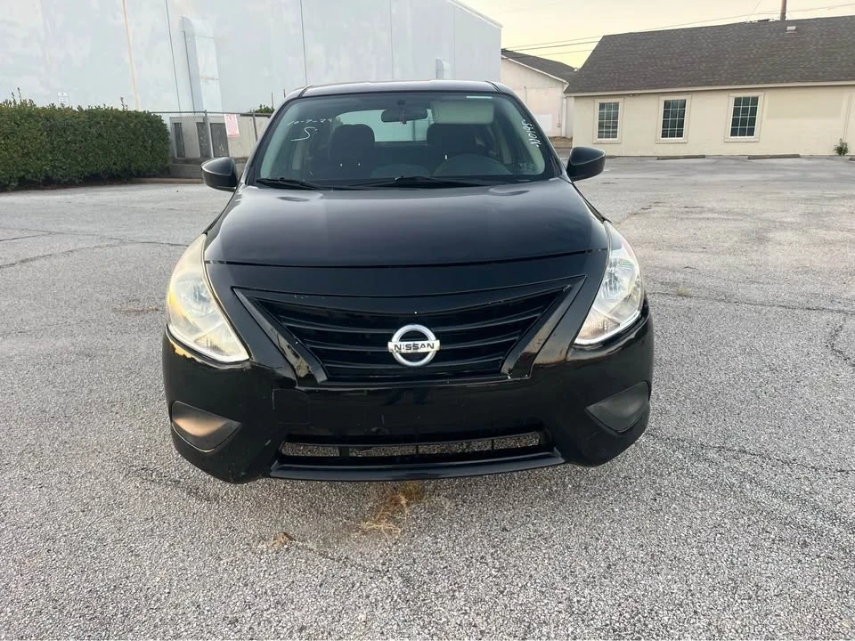 2016 Nissan Versa - Image 8 of 16