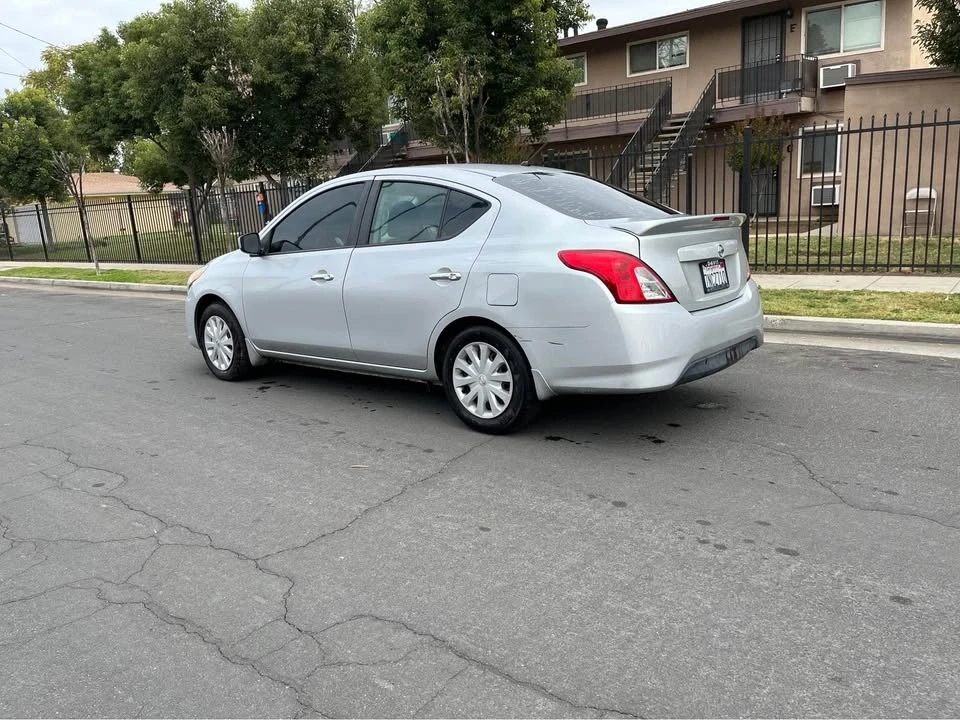 2016 Nissan Versa - Image 7 of 9