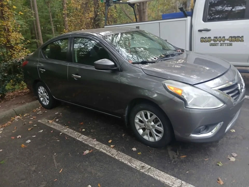 2016 Nissan Versa - Image 3 of 4