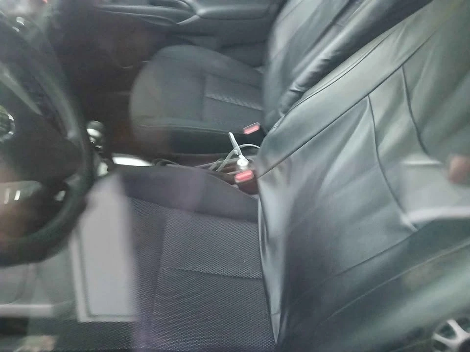 2016 Nissan Versa - Image 2 of 4