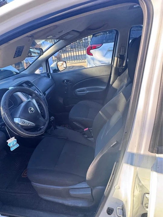 2016 Nissan Versa - Image 7 of 13