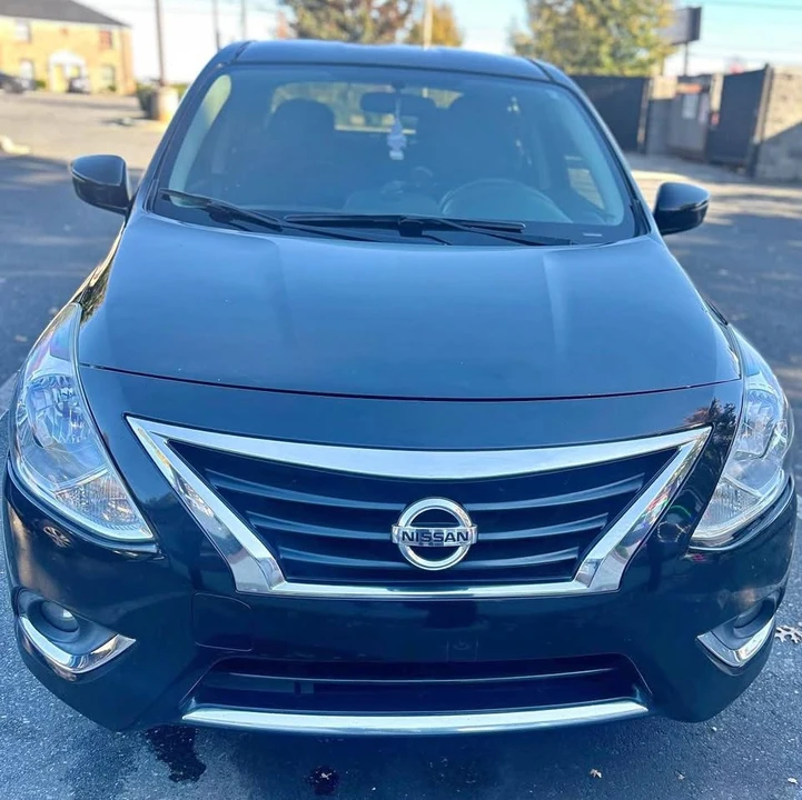 2016 Nissan Versa - Image 2 of 10