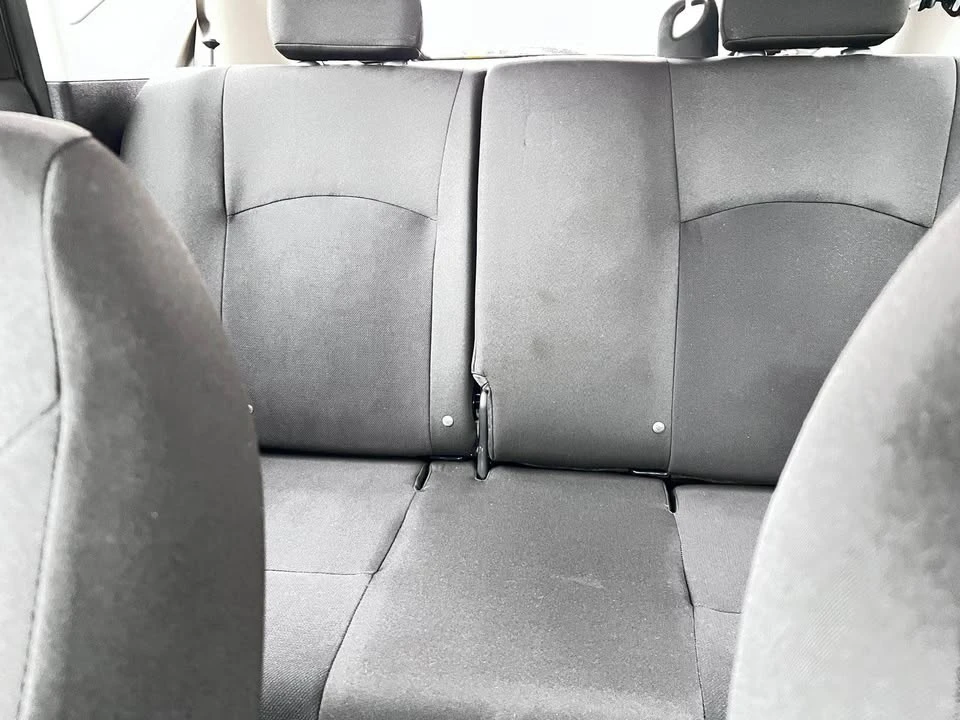 2016 Nissan Versa - Image 10 of 11
