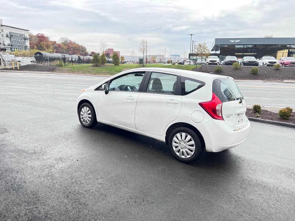 2016 Nissan Versa - Image 2 of 11