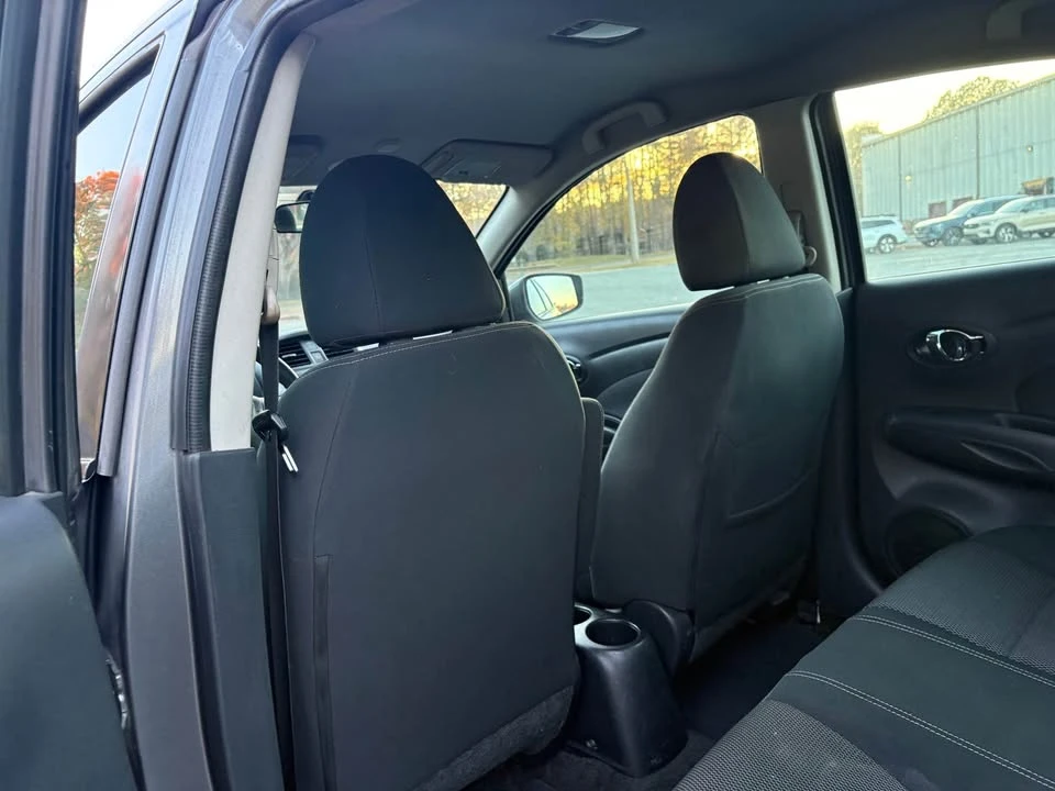 2016 Nissan Versa - Image 4 of 9