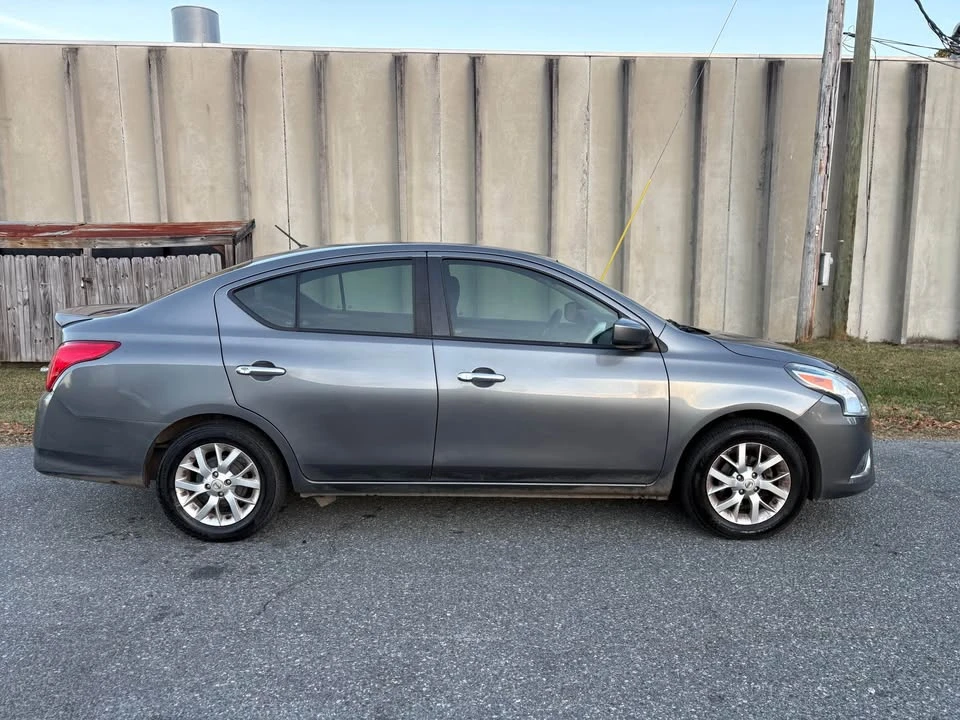 2016 Nissan Versa - Image 2 of 9