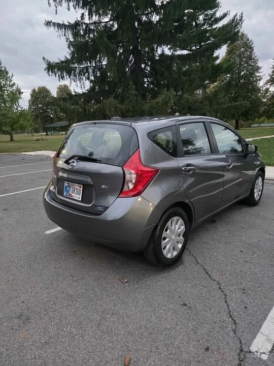 2016 Nissan Versa - Image 6 of 9
