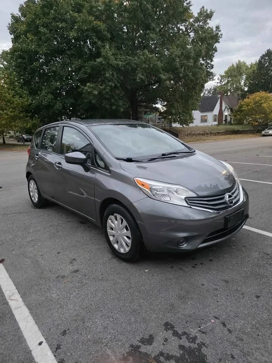 2016 Nissan Versa - Image 2 of 9