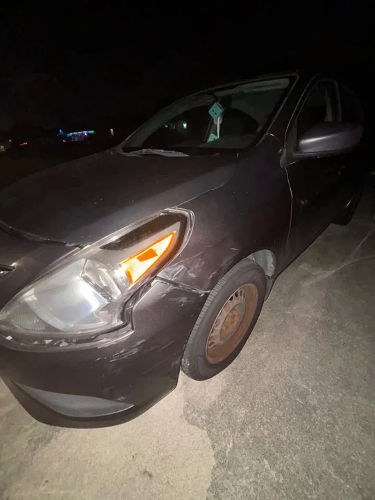 2016 Nissan Versa - Image 2 of 10