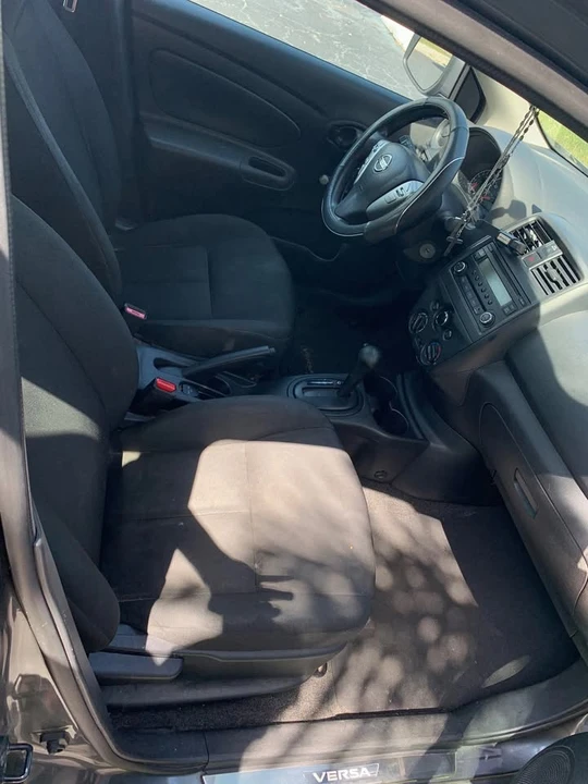 2016 Nissan Versa - Image 6 of 10