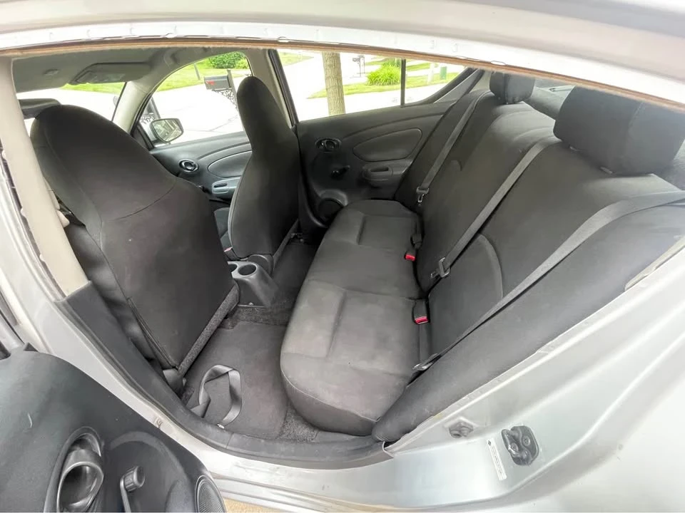 2016 Nissan Versa - Image 11 of 15