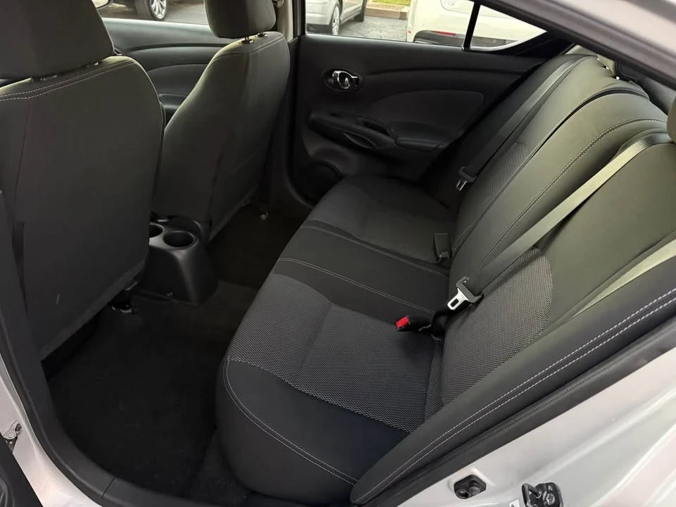 2016 Nissan Versa - Image 8 of 15