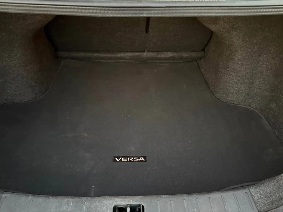 2016 Nissan Versa - Image 14 of 15