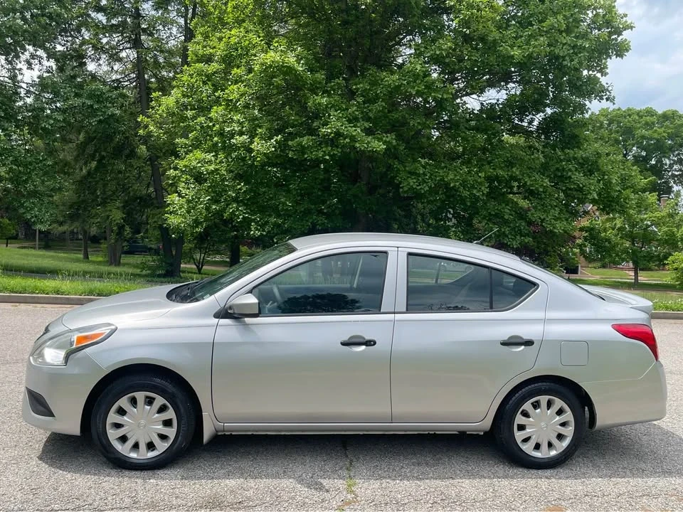2016 Nissan Versa - Image 3 of 15