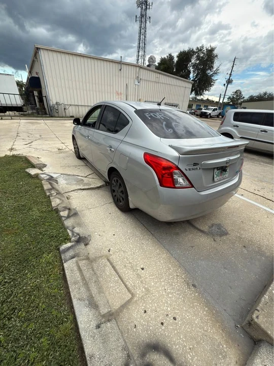 2016 Nissan Versa - Image 6 of 6