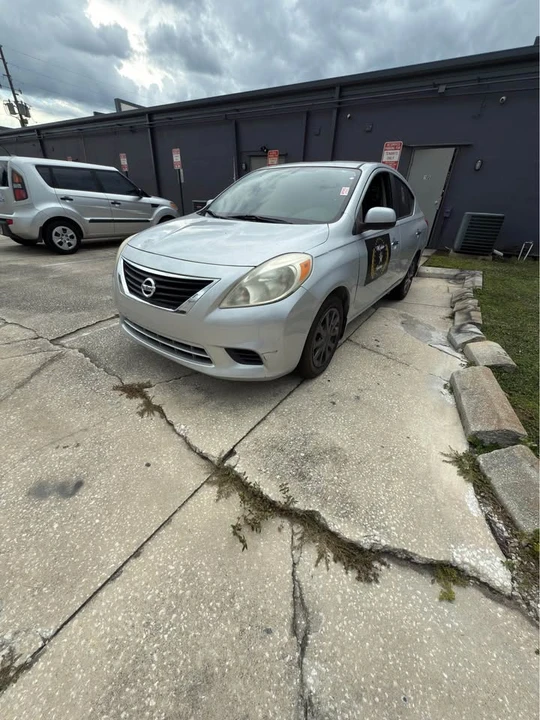 2016 Nissan Versa - Image 5 of 6