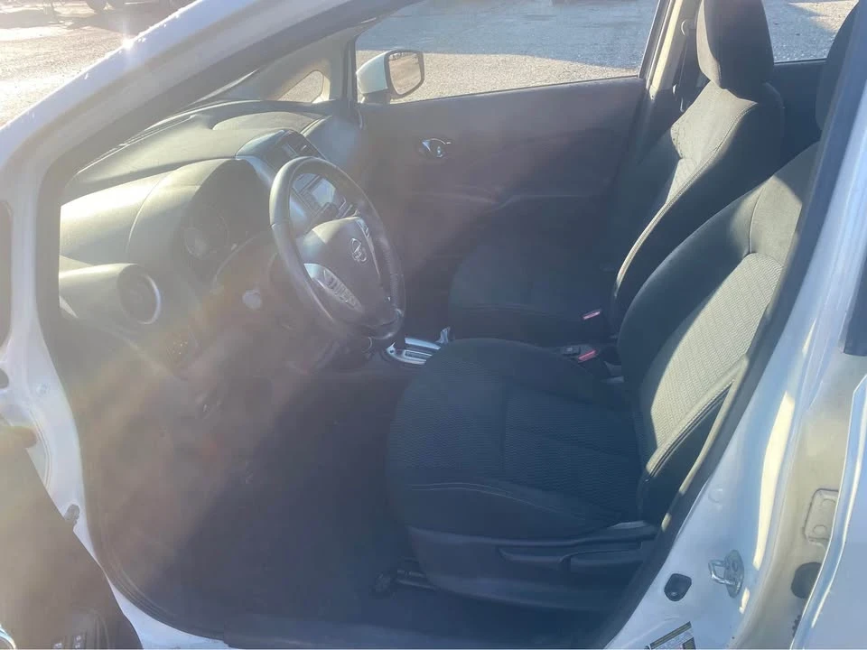 2016 Nissan Versa - Image 10 of 15