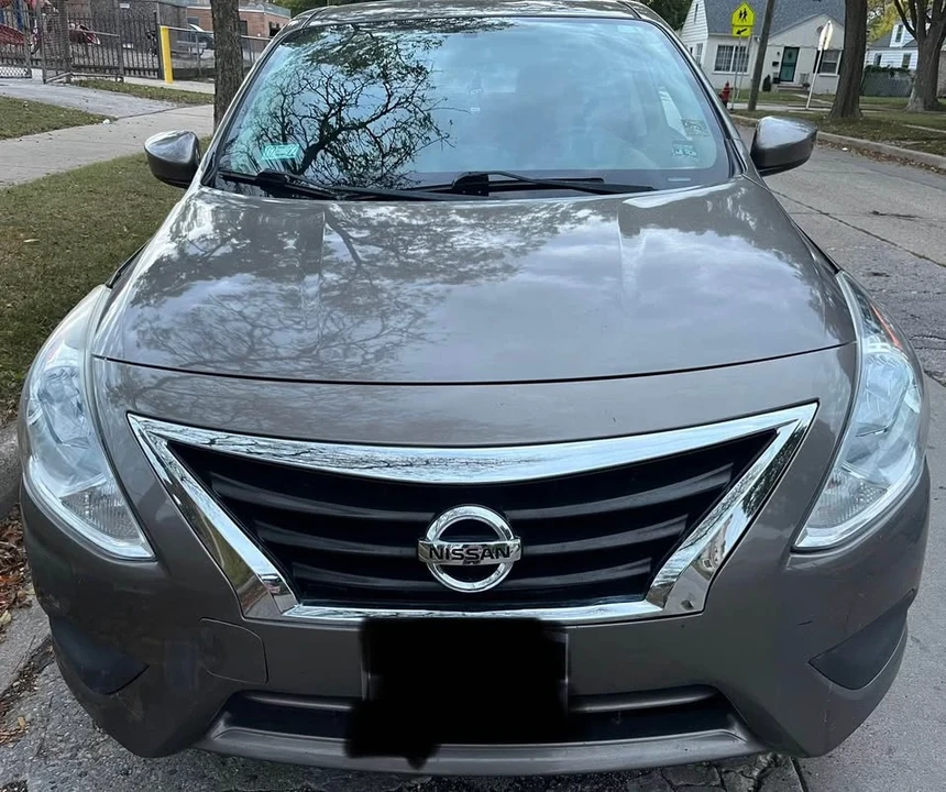 2016 Nissan Versa - Image 16 of 19