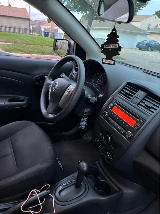 2016 Nissan Versa - Image 14 of 19