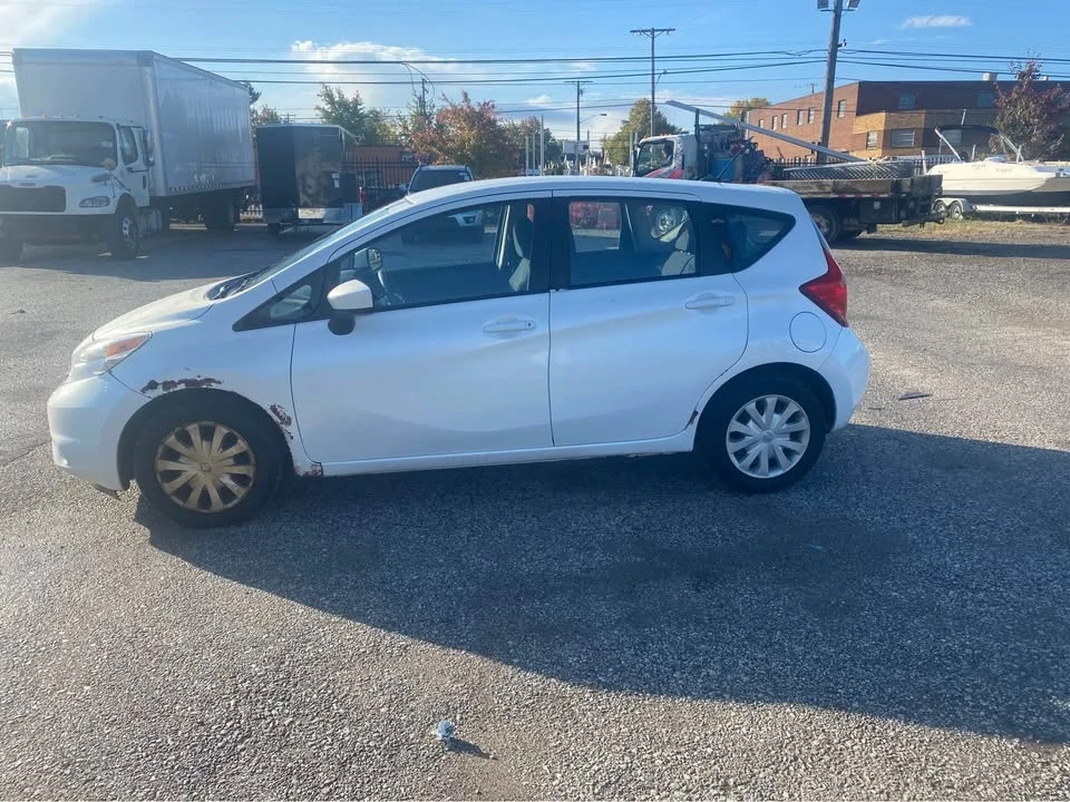 2016 Nissan Versa - Image 8 of 15