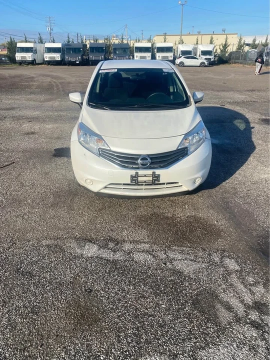 2016 Nissan Versa - Image 4 of 15