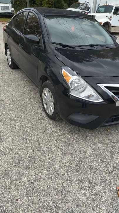 2016 Nissan Versa - Image 2 of 5