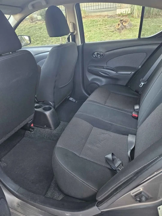 2016 Nissan Versa - Image 4 of 5