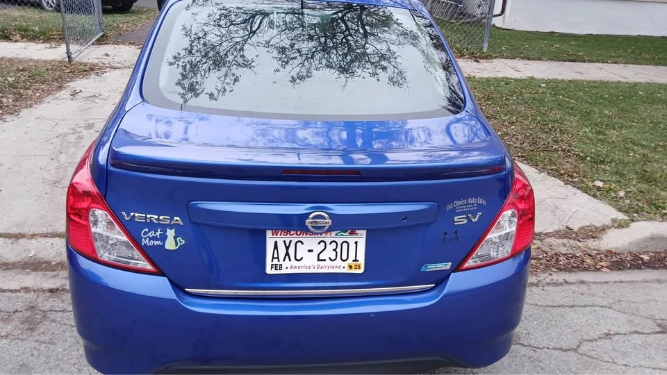 2016 Nissan Versa - Image 5 of 10