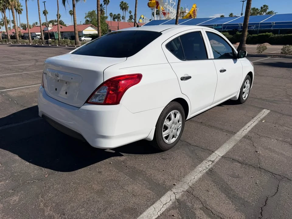 2016 Nissan Versa - Image 5 of 11