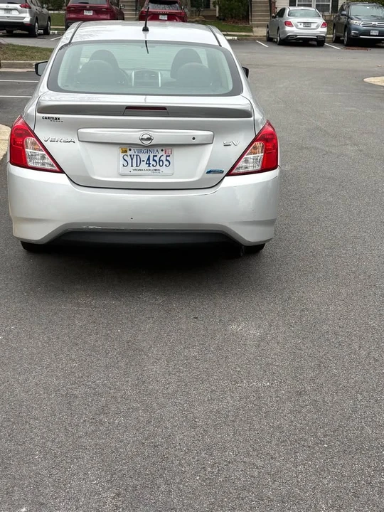 2016 Nissan Versa - Image 7 of 9