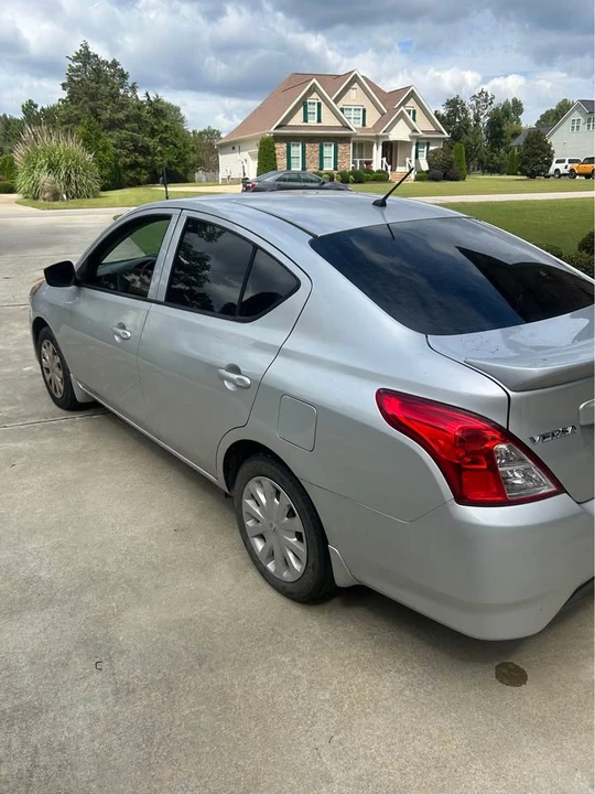2016 Nissan Versa - Image 5 of 7